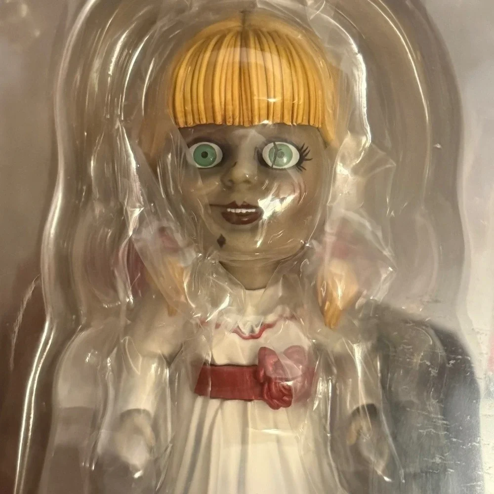 Annabelle Comes Home Mezco Horror Figure Doll New‎ and Sealed Collectors